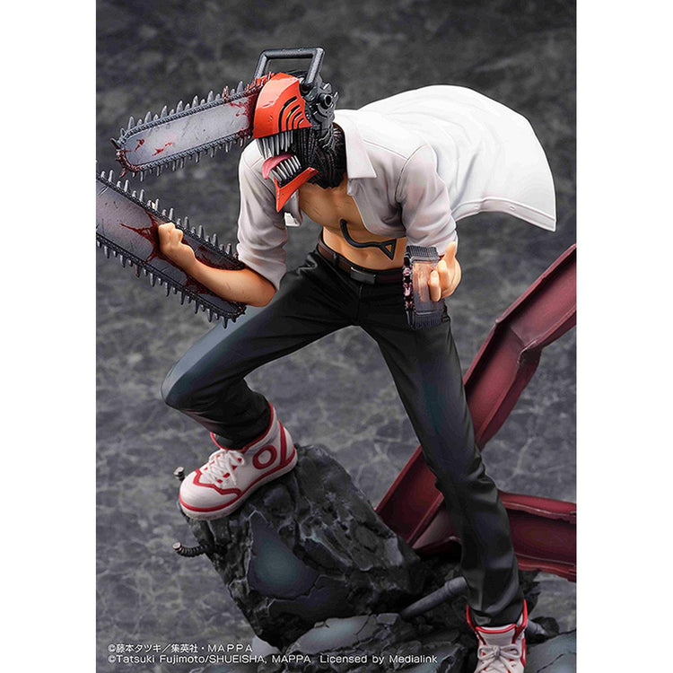 CHAINSAW MAN Figure Chainsaw Man